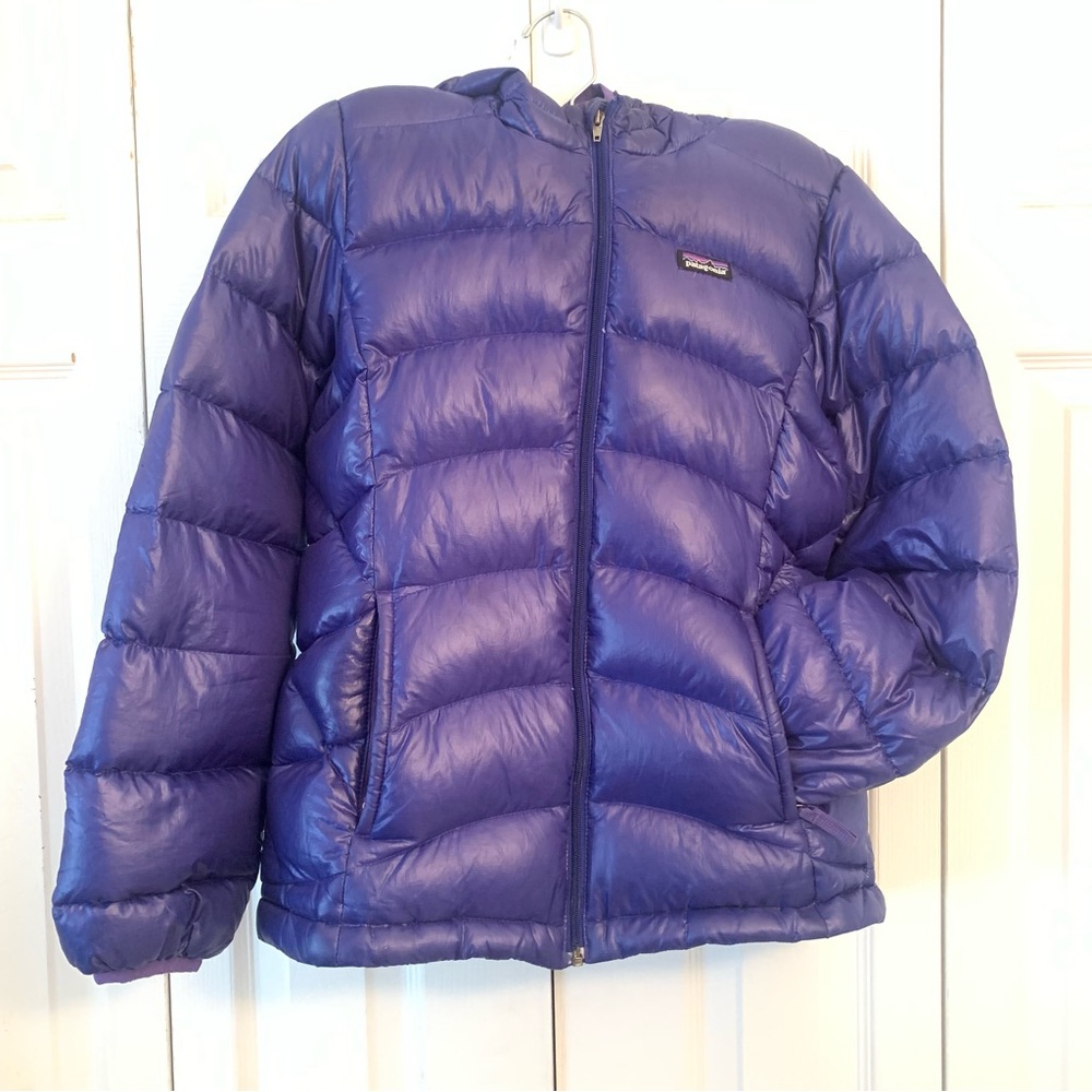 Patagonia Girls XL puffer hooded jacket